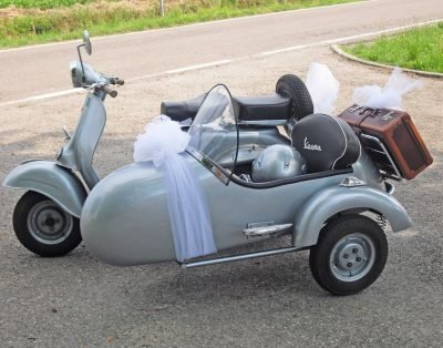 Splendida vespa 1960 sidecar